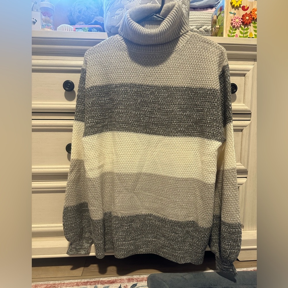 Zenana Outfitters Women's Turtleneck Sweater in Gray and Cream